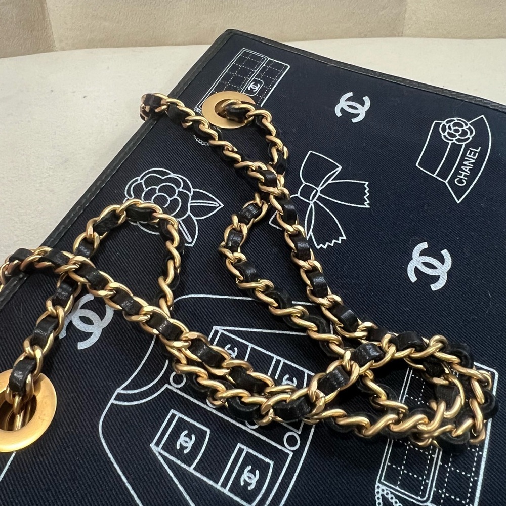 CHANEL Denim In Navy Blue Small Tote with Gold Chain and Iconic Print - Picture 3 of 7